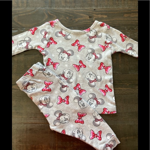 Disney Other - Disney Minnie Mouse pajamas